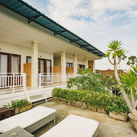 Happy Devi Guesthouse Canggu  Luaran gambar