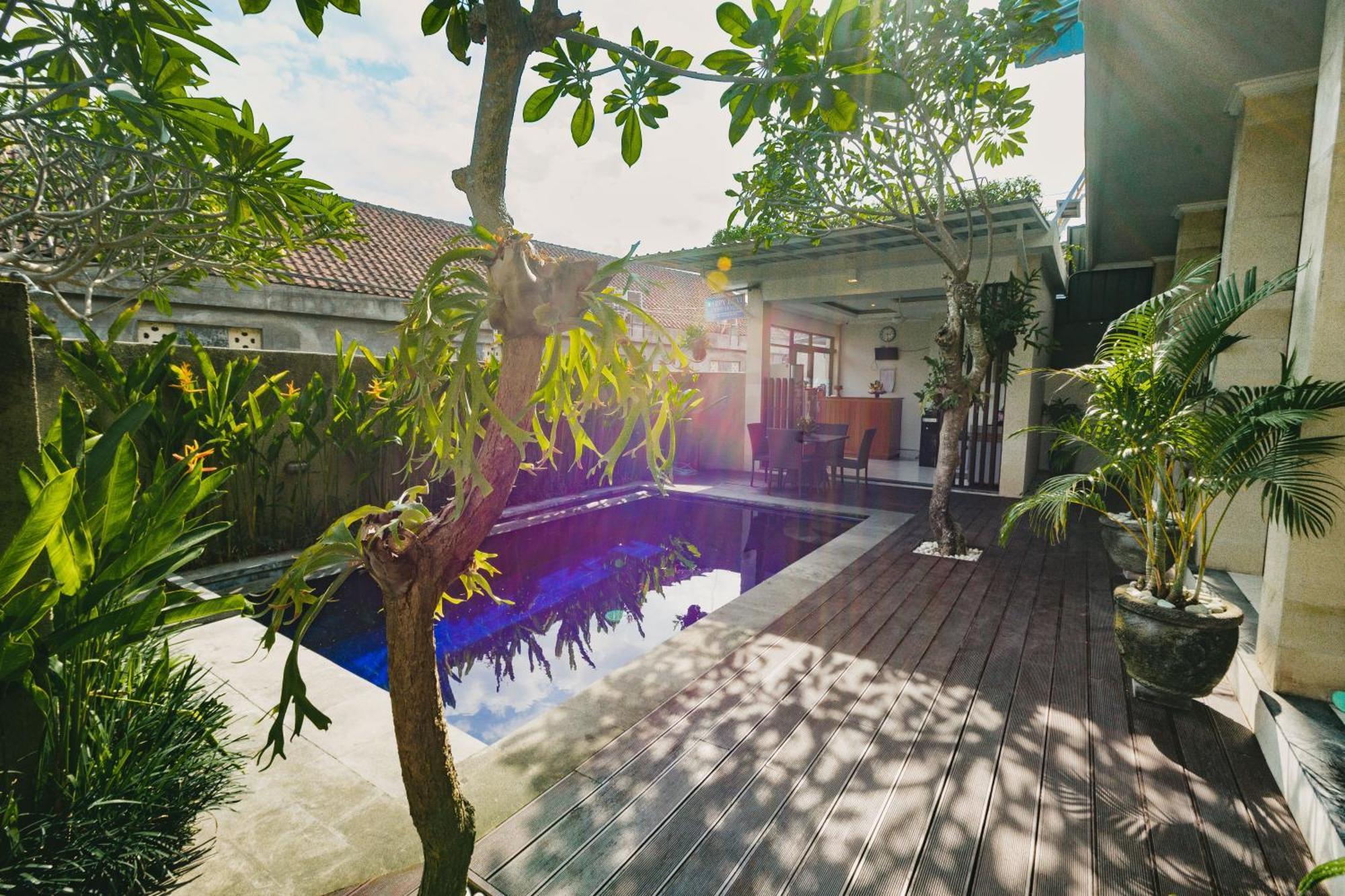 Happy Devi Guesthouse Canggu  Luaran gambar